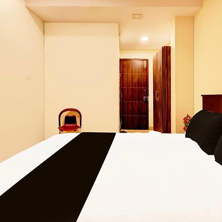 Super Hotel O Mahanadu Formerly Akshaya Bheemas Vijayawāda Eksteriør bilde