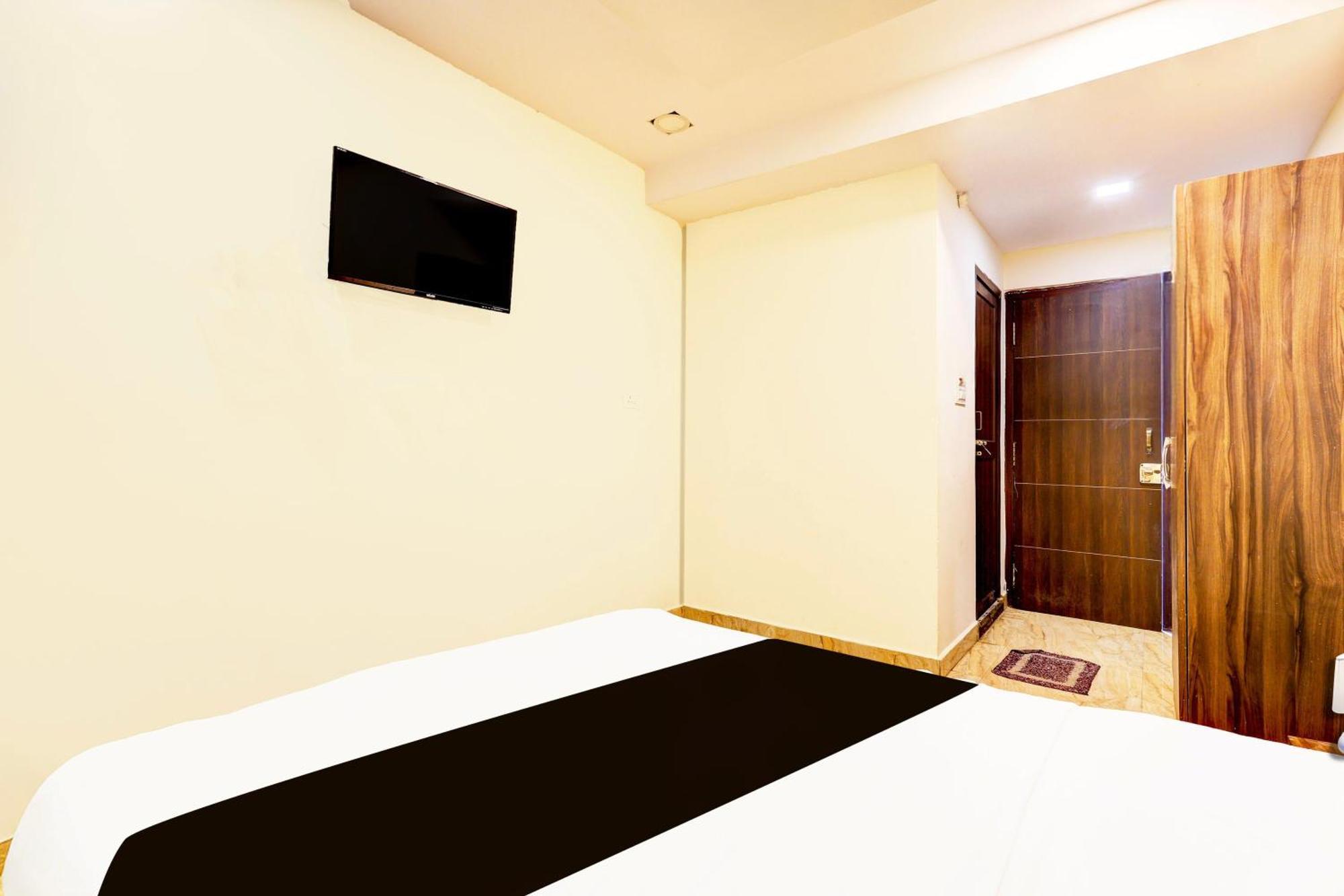 Super Hotel O Mahanadu Formerly Akshaya Bheemas Vijayawāda Eksteriør bilde