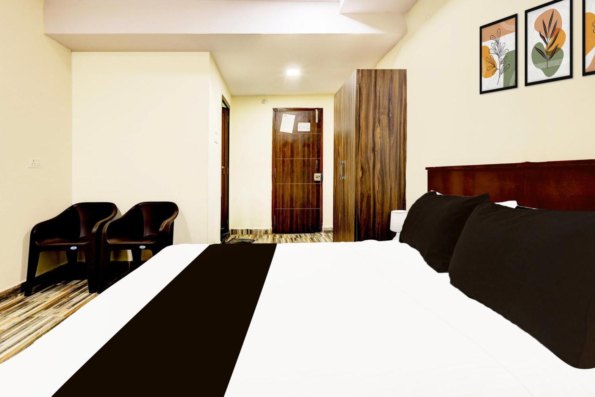 Super Hotel O Mahanadu Formerly Akshaya Bheemas Vijayawāda Eksteriør bilde