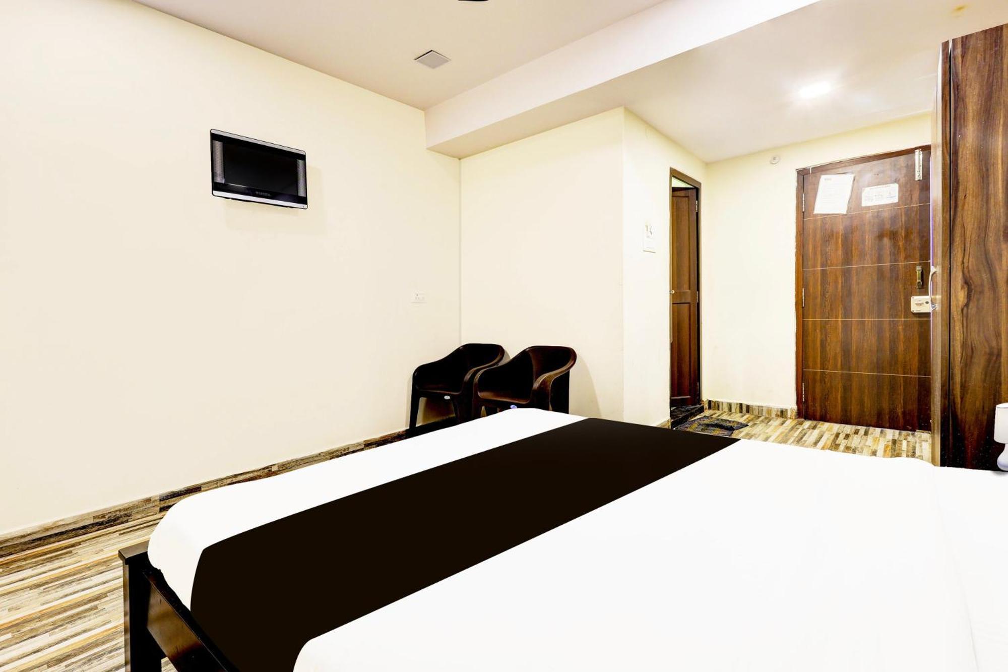 Super Hotel O Mahanadu Formerly Akshaya Bheemas Vijayawāda Eksteriør bilde