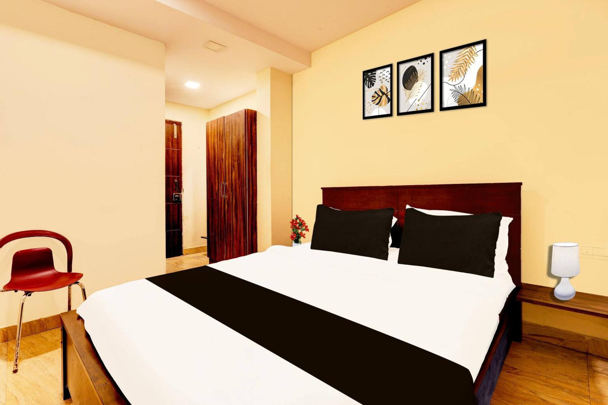 Super Hotel O Mahanadu Formerly Akshaya Bheemas Vijayawāda Eksteriør bilde